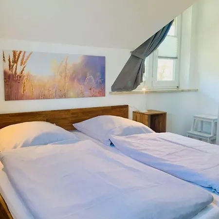 Landhaus, 1 *